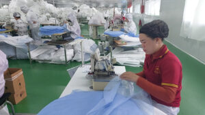 Tuyển lao động may quần áo y tế